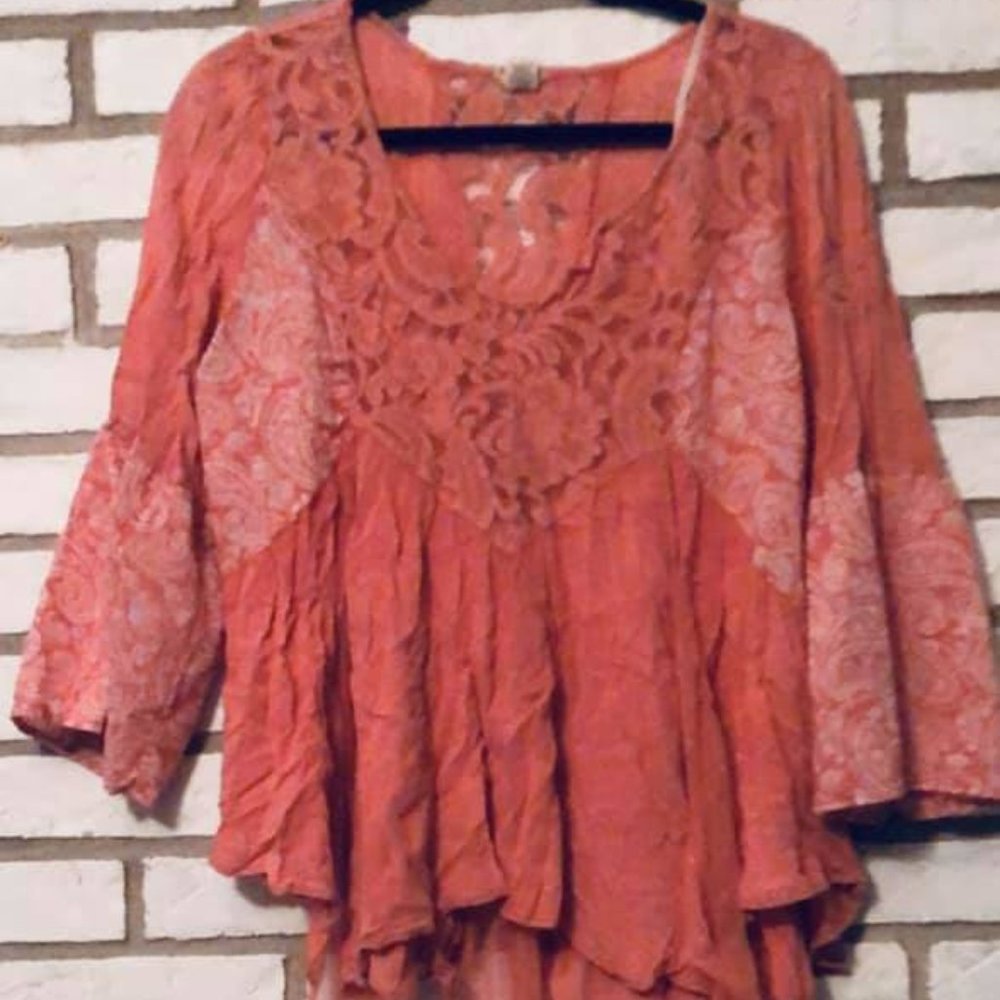 Gimmicks Blouse